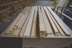 lot 592 image: Misc. Red Oak Moulding 150- LF NEW