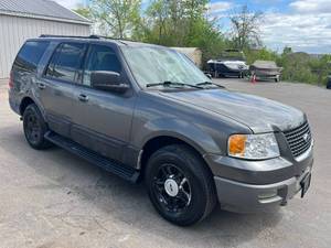 lot 3 image: 2003 Ford Expedition XLT 4x4