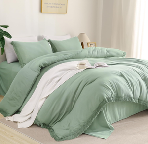 lot 422 image: Litanika Sage Green King Size Comforter Set, (1 Comforter 104x90 inch, 2 Pillowcases)