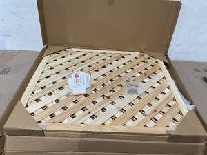 lot 243 image: Xeeol Privacy Screen, 3 Panels Wood Fencing for Yard, Patio Lattice Panels for Outside