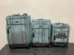 lot 60 image: 3 PCS Steve Madden Designer Luggage Collection - Softside Expandable Lightweight Spinner Suitcase Set