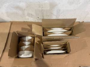 lot 278 image: 12 PCS Kitchen Diner Set White