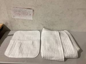 lot 404 image: Southshore Fine Living, Inc. White Twin Quilt 68x98. ONLY ONE PILLOW CASE