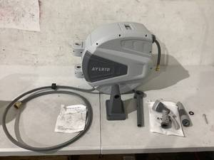 lot 462 image: Ayleid Retractable Garden Hose Reel