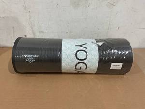 lot 132 image: 73x24 OPingoliny Black Yoga Mat