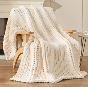 lot 109 image: Esterra Chunky Knit Throw Blanket Newly Upgraded Heavy Tighter Version