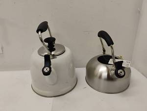 lot 86 image: 2 VINTAGE STYLE TEA KETTLE