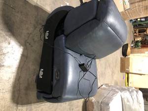 Living Room Sectional Seat one piece only leather   Customer Returns See Pictures