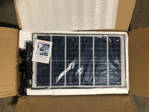 Solar Street Light with Motion Sensor Remote Control Customer Returns See Pictures