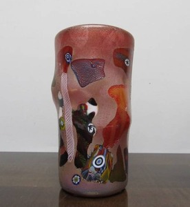 lot 22 image: Great Looking Signed MURANO Abstract Art Glass Vase