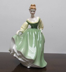 lot 44 image: Vintage ROYAL DOULTON Lady Figurine