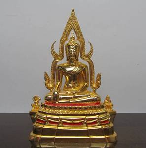 lot 74 image: Brightly Gilt Metal Buddha Sculpture