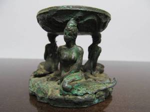lot 78 image: Vintage Art Nouveau Figural Bronze Maiden Pedestal Tray or Ashtray