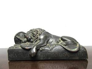 lot 86 image: Original Antique Lion of Lucerne Sculpture