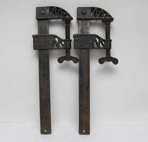 lot 91 image: 2 Antique C.T. Co Iron Woodworking Clamps