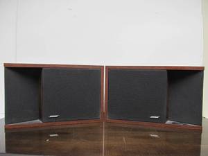 lot 103 image: Working Pair of BOSE 201 Series II Stereo Speakers