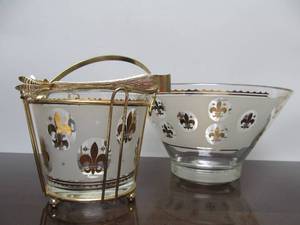 lot 111 image: Mid Century Matching Ice Bucket & Large Serving Bowl