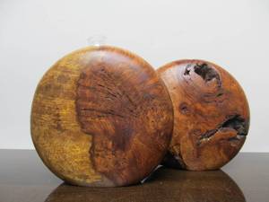 lot 112 image: Excellent Pair of Hand Turned Signed Burl Wood Bud Vases by MN Artist Craig Lossing