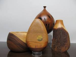 lot 116 image: Very Nice Group of Turned Burl Wood Vases & Bowl