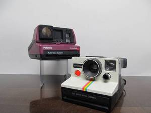 lot 137 image: 2 Retro Vintage Polaroid Cameras