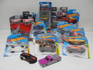 lot 252 image: Group of New Hot Wheels Diecast Cars