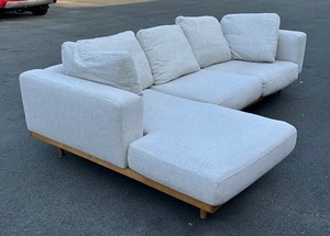 lot 351 image: Quality WEST ELM Newport 2-Piece Sectional Chaise Sofa 