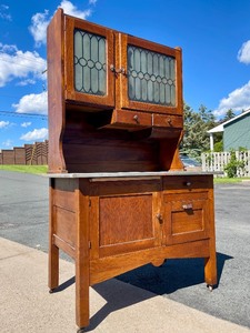lot 5 image: Nice Antique Hoosier Style Cabinet by the I-XL Furniture Company