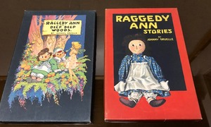 lot 392 image: 2 Excellent Old Vintage RAGGEDY ANN Books wOriginal Boxes
