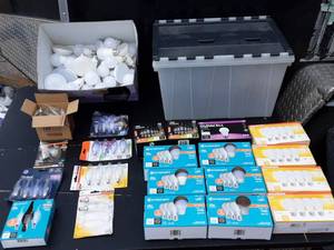 lot 32 image: Lot Of Assorted Light Bulbs Most LED