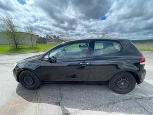 2010 Volkswagen Golf 2.5L PZEV - 2 OWNERS