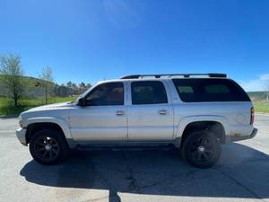 2005 Chevrolet Suburban 1500 Z71 - 4X4