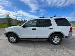 2002 Ford Explorer XLS - 4X4