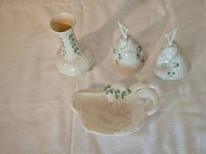 lot 43 image: Cute Belleek Porcelain Group