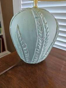 lot 81 image: Fern Relief Ceramic Table Lamp