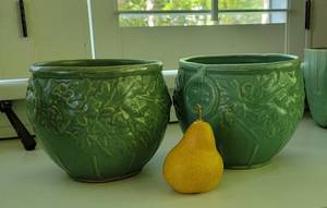 lot 93 image: Vintage McCoy Green Glaze Acorn Pattern Planters, pair