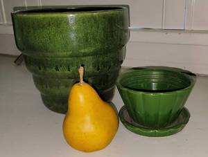 lot 102 image: Haeger and Shawnee Forest Green Planter Collection