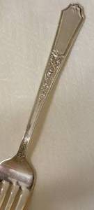 lot 39 image: International Silver ANCESTRAL Pattern Flatware Service