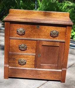 lot 130 image: Stunning Antique Chest of Drawers with Cabinet