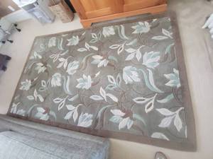lot 67 image: Hand-Knotted Indian Floral Area Rug - Surya Carpet - Green  Brown - 5 x 8