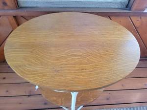 lot 34 image: Wonderful White Wicker Accent Table
