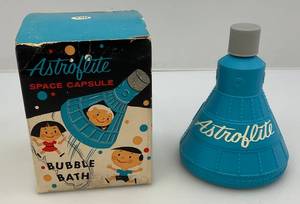 lot 3 image: 1950s ASTROFLITE Space Capsule Bubble Bath (NIB)