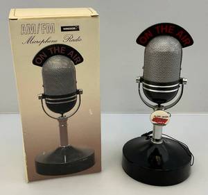 lot 19 image: Vintage Windsor AMFM Microphone Radio Lights Up When Power Is On Works In Original Box