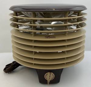 lot 43 image: Vintage Welch Air Flight Circulator Works Great