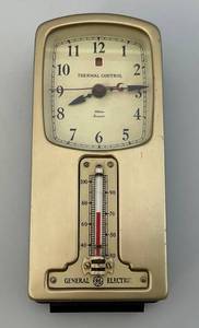 lot 108 image: 1935 Art Deco General Electric Thermostat Clock Combo