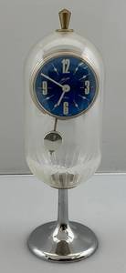 lot 122 image: Johmid RARE Lucite Tulip Base Pendulette 8-Day Desk Clock