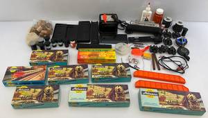 lot 137 image: Misc. Lionel Train Parts & More