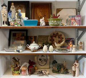 lot 144 image: Misc. Vintage Items