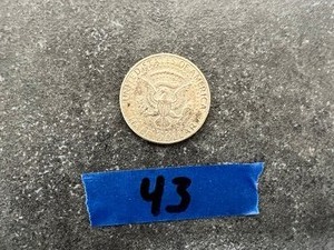 1964 KENNEDY HALF DOLLAR 90% SILVER