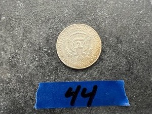 1964 KENNEDY HALF DOLLAR 90% SILVER