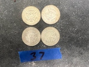 4) 1967 KENNEDY HALF DOLLARS 40% SILVER